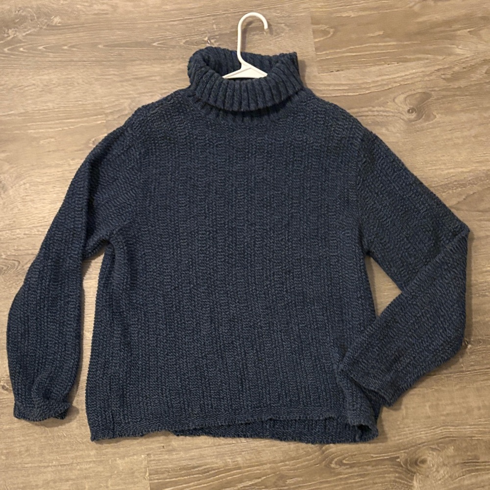 Liz Claiborne Deep Blue Turtleneck Sweater